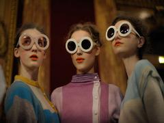 トレンドに敏感なMERY女子へ。髪型もレトロで60's完全再現♡