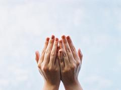 以外と男性は手を見ている？化粧をしない"素"の部分はしっかりケアが大事