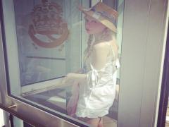 5本中1本を"特別ゆび"にする夏のアクセントネイルデザイン祭り