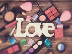 2015秋冬コスメ速報。トレンドカラーはバーガンディーとチョコレートカラー！