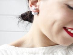 赤リップに合うコーディネートとは。顔＆服を合わせて洒落感に磨きをかけて