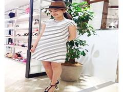 オールシーズン使えるボーダーワンピはこのコーデがぜったい可愛い！