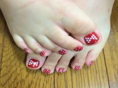 カラフルvsモノトーン♡ドット柄が可愛いフットジェルネイルデザイン集　