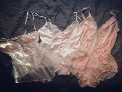 最旬♡色っぽ爪は、ランジェリーをモチーフにしてちょっぴりセクシーにっ！