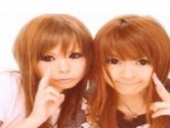 足先美人を私のものに。クリアに輝くフットネイルで暑い視線を独り占め♡