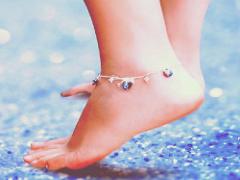 足首が細く見えるアンクレットをGET♡2015年夏は特にオススメな理由