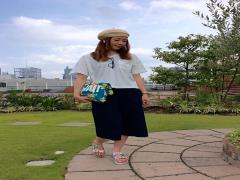 ナチュラル感が好き♡無地のTシャツを着こなしたコーディネートで流行先取り！