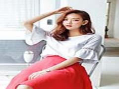 明るい色に飽きてきた？それなら渋めのカーキ色で夏の色気を演出しちゃえ！