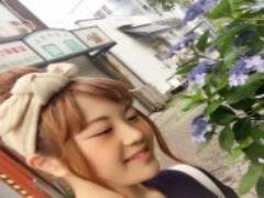 かっこいいだけじゃない！カーキだってガーリーに♡ミリタリーコーデをフェミニンに着こ