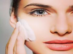 夏スキンケアの強〜い味方！スクラブでつるぴか肌を手に入れるっ♡