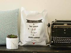 便利な私のお供も可愛いものを。トートバッグを主役にしたコーディネート