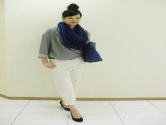 オフィスで着られる大人シンプルなチノパンコーデ♡