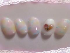 シンプルだけどとってもキュート！ワンポイントネイル特集