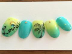 つめ先に夏を閉じ込めて♡グラデーションネイルで海に行こう！