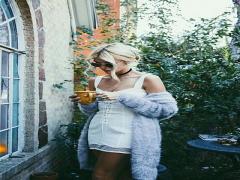 クーラー対策脱いだらどうする？夏のカーディガンの扱いあれこれ