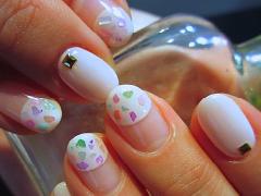 夏のカラフルネイルはシェルで楽しむ♡白×カラフルなシェルネイルカタログ