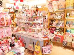 セーラームーンファンぞっこん♡スイマーのセーラーポーチが今密かに人気なんです