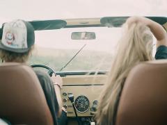 雰囲気が台無しに...。ドライブデートで彼をイライラさせるNG行動