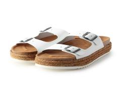 白&amp;黒のサンダルに映えるネイルって♡？？