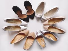 結局は〝どれだけ着まわせるか〟が一番大事。どんな服にも合うブラック靴＆バッグ