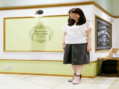 ヒールサンダルでコーディネートをおしゃれに女性らしく変身！