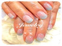 ブルー系カラーが涼しげな夏のラメグラデーションネイルのデザイン集