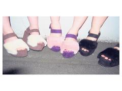 "夏服に飽きた▷先取りしよ♡"2015年秋注目のファーサンダルを取り入れよう