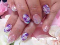 指先からモテちゃう？夏にオススメ♡キュートな花柄ネイル　