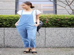 デニムサロペットのこどもっぽくならない着こなし♡