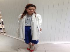 薄軽カーディガンで初夏のおしゃれオフィス計画を始めましょう♡