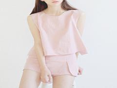 誰も知らない夜のワタシ。‘nanadecor’の上質ナイトドレスで美しく眠る