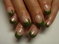 指先にもトレンドを取り入れて♡カーキで作る大人ネイル図鑑