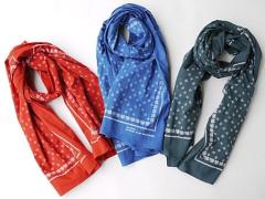 知らなきゃ損！秋のマストBUY小物"バンダナスカーフ"のおしゃれな使い方