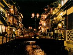 レトロな雰囲気にキュンっ♡銀山温泉の魅力をお届けします。