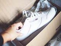 お気に入りの一足だから、ずっと使いたい。スニーカーの正しい洗い方♭