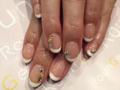 フレンチを取り入れて清楚系女子に♡ カラー別フレンチネイルをご紹介♪