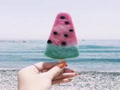 目指すは’’はじける夏の女の子’’。気分をグッと上げる7つの夏っぽファッション雑貨