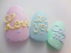 ぷくっと膨らんだデザインが心をつかむ。“アイシングネイル”カタログ