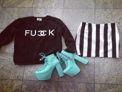 上品にもカジュアルに着こなせる♡ストライプスカートをGETしましょう