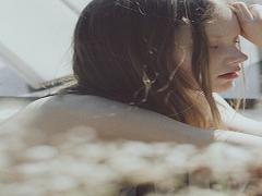 透けて、透けて、透けさせない。残暑から取り入れたい秋を感じるアイテム20