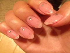 夏の爽やかモテネイルは「ホログラム」がハズレなし！