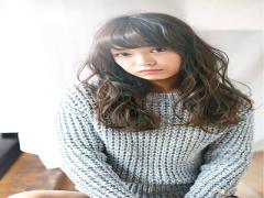 くせっ毛みたいな「ほつれウェーブ」がたまらなく愛おしい。