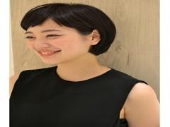 TO黒髪さん。秋コーデにぴったりのヘアスタイルとヘアアクセサリー