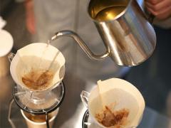 え？コーヒーじゃないの？おしゃれすぎるミソスープスタンドがOPEN！