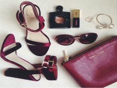 秋ネイルこそボルドーを。いつもより背伸びして大人っぽく決めてみない？