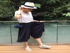 夏から秋にかけてのレディースTシャツコーディネート術♡