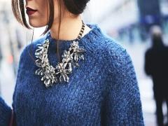 今年こそカラーニットに挑戦！第一歩目はブルー系ニットから始める