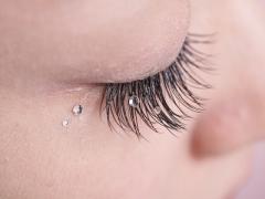 まつげが抜けちゃうお悩み解消♡正しいビューラーの使い方