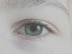 デカ目を作る優秀コスメ♡透明マスカラの能力があなどれない！