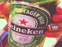 個性派さん注目♡あつ～い夏はスカッと‘ビールネイル’で乗り切る！